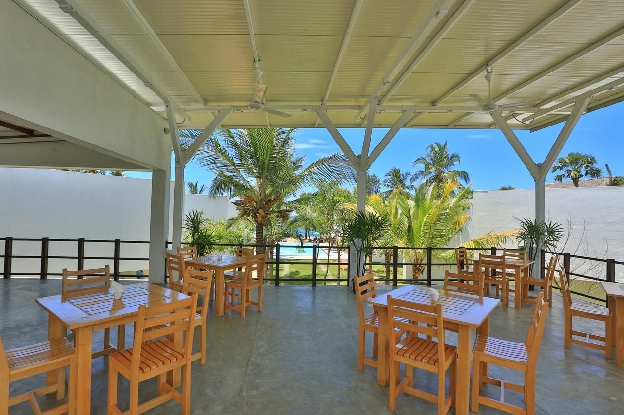 Arugambay Roccos Hotel Baía de Arugam Exterior foto